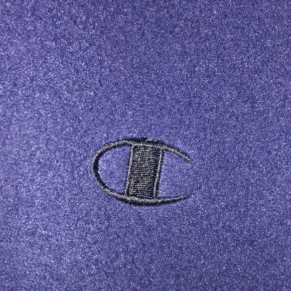 Champion sweatshirt - Picture 2 of 3